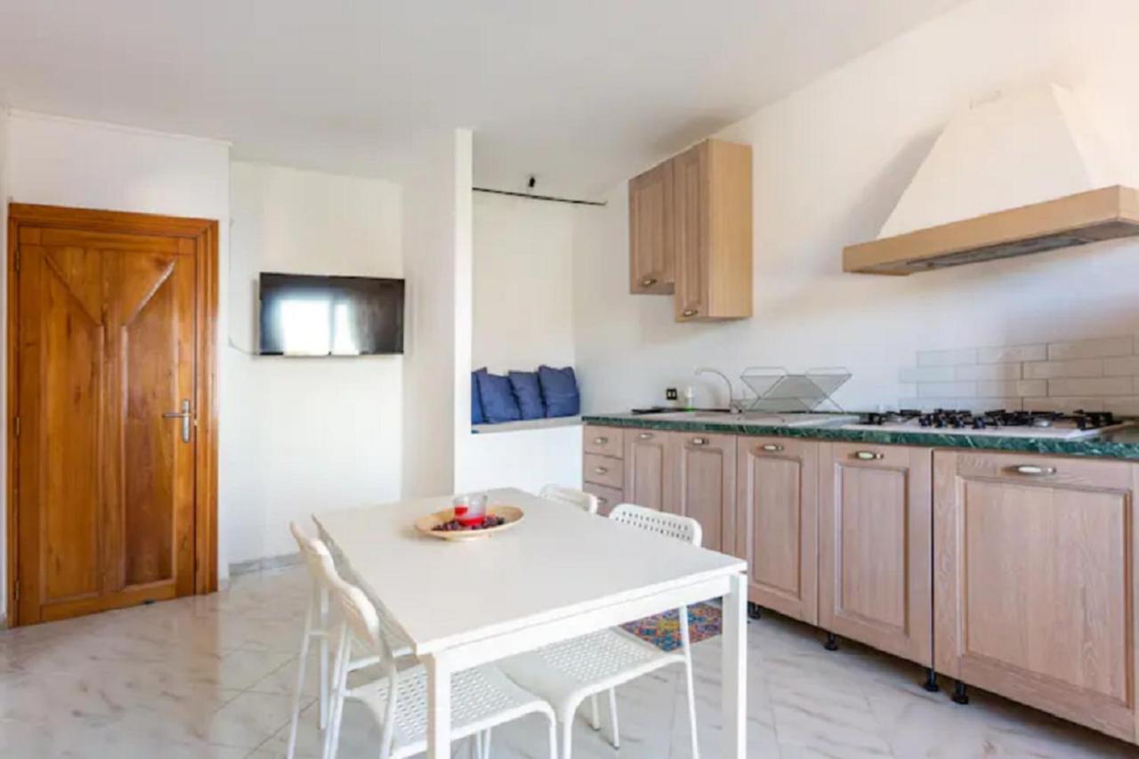 Villa Mariel Suites & Apartment มัสซาลูเบรนเซ ภายนอก รูปภาพ