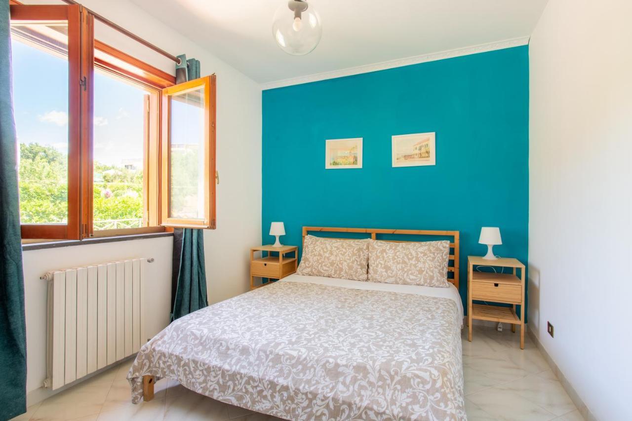 Villa Mariel Suites & Apartment มัสซาลูเบรนเซ ภายนอก รูปภาพ